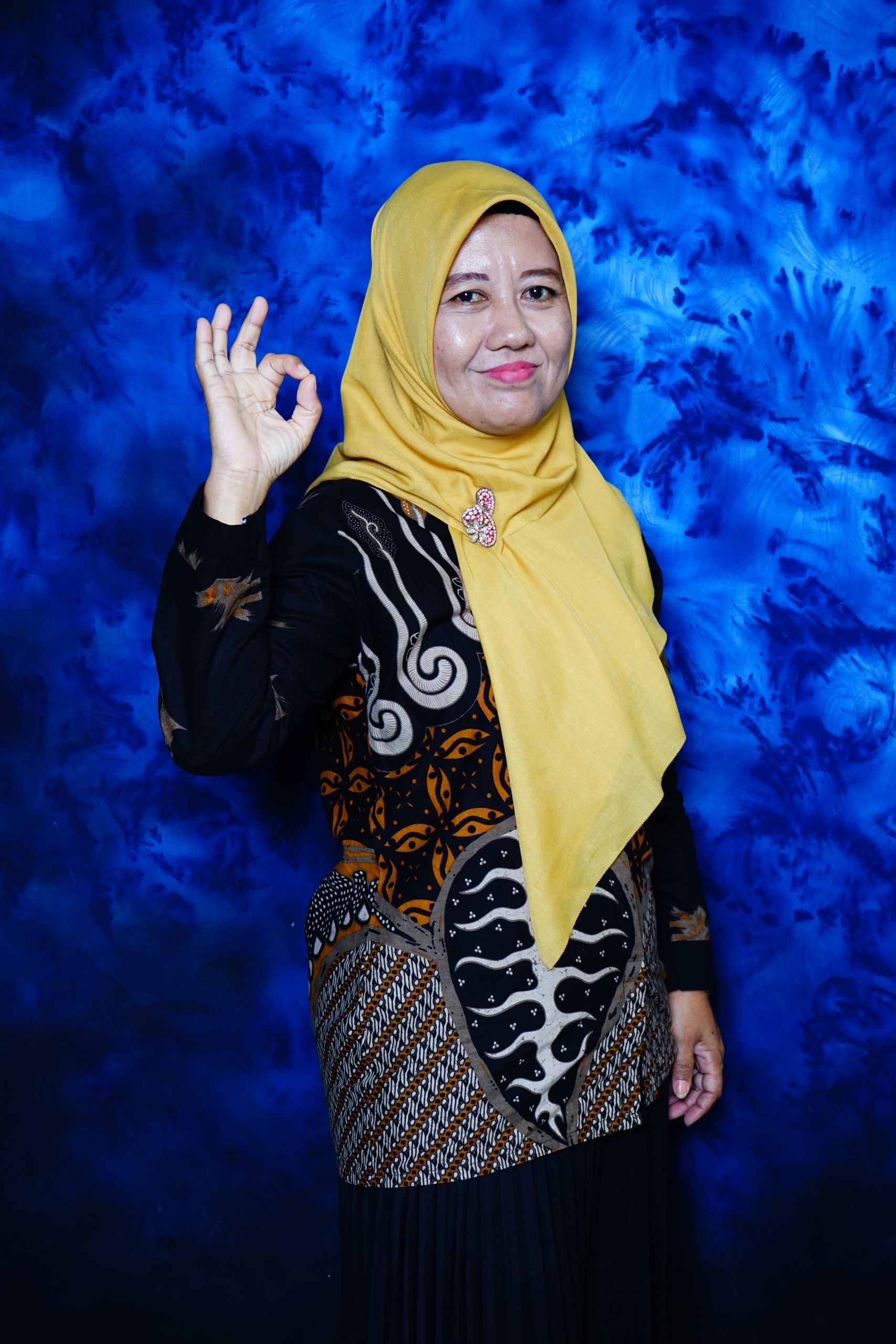 Nama Guru 2