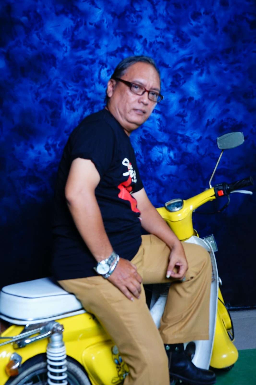 Nama Guru 2