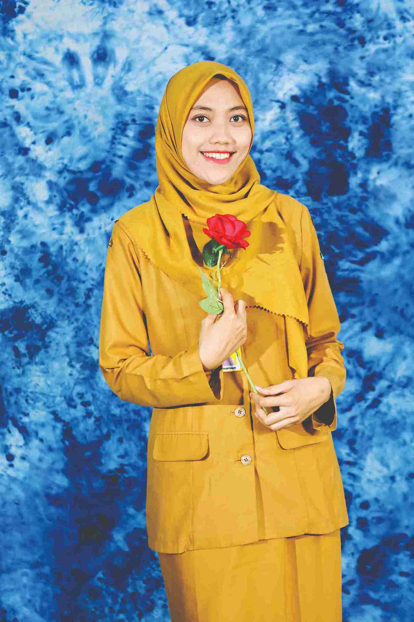 Nama Guru 2