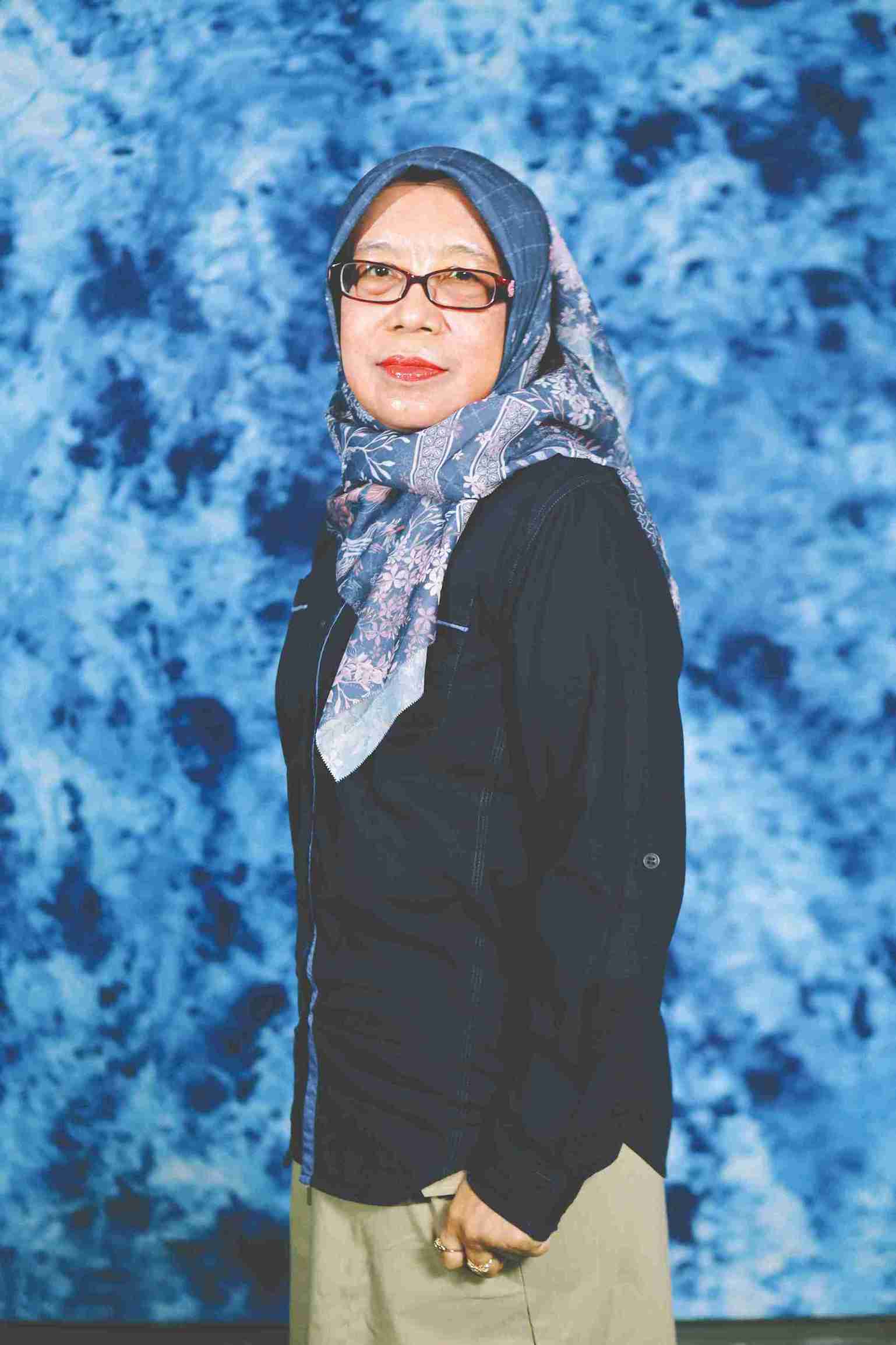 Nama Guru 1