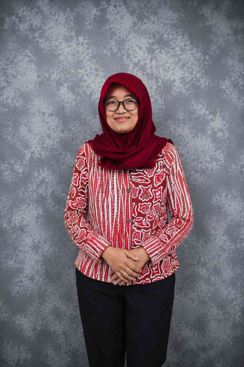 Nama Guru 2